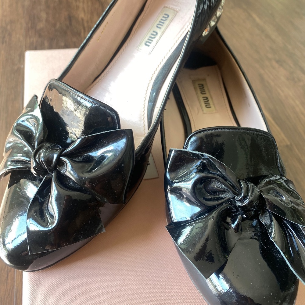 Miu Miu Black Patent Leather Bow Ballet Flats Siz… - image 2